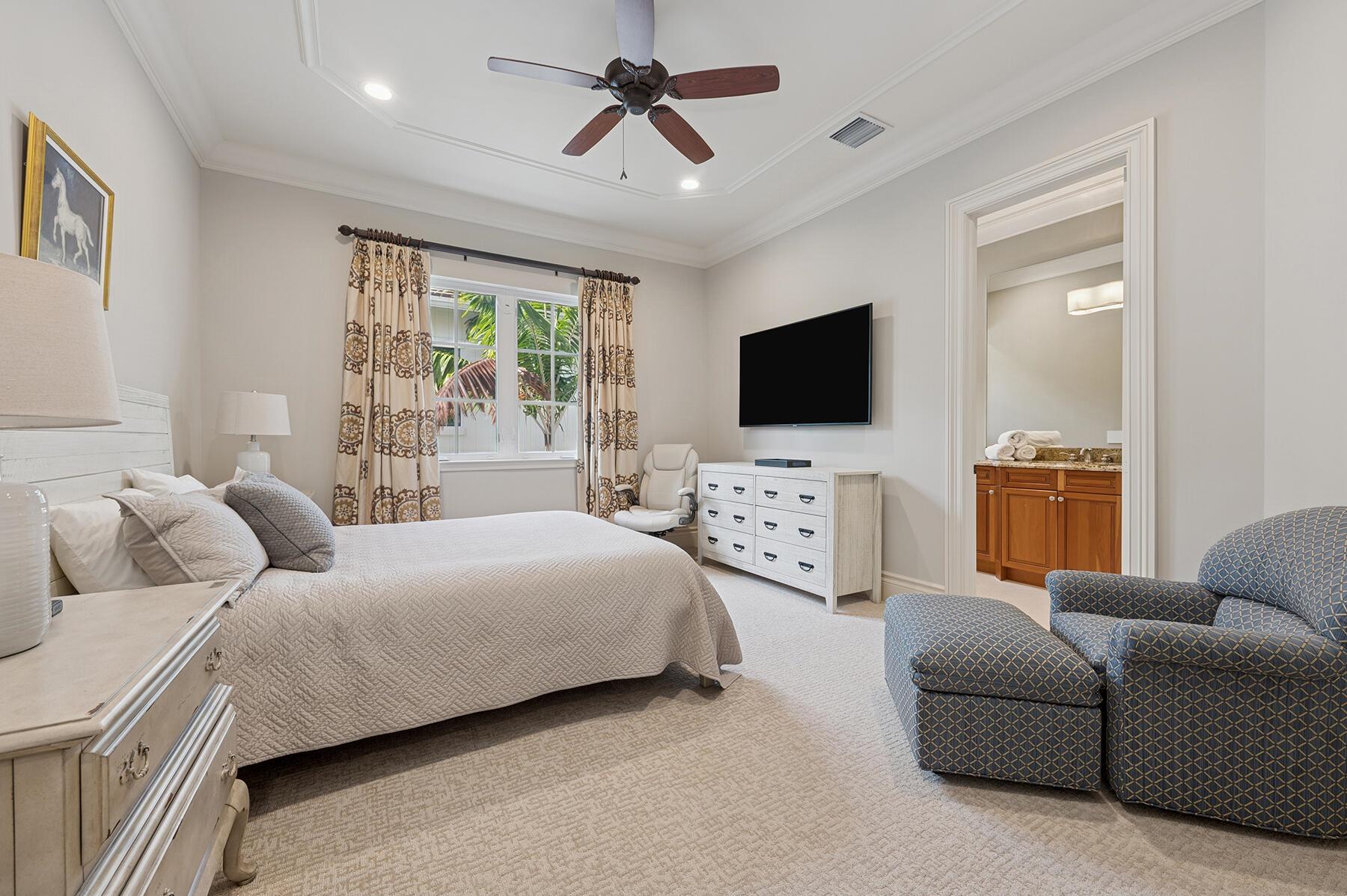 ROYAL PALM YACHT & COUNTR - Residential