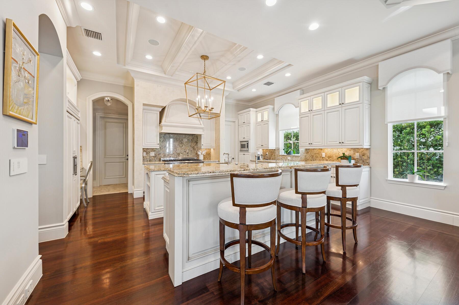 ROYAL PALM YACHT & COUNTR - Residential