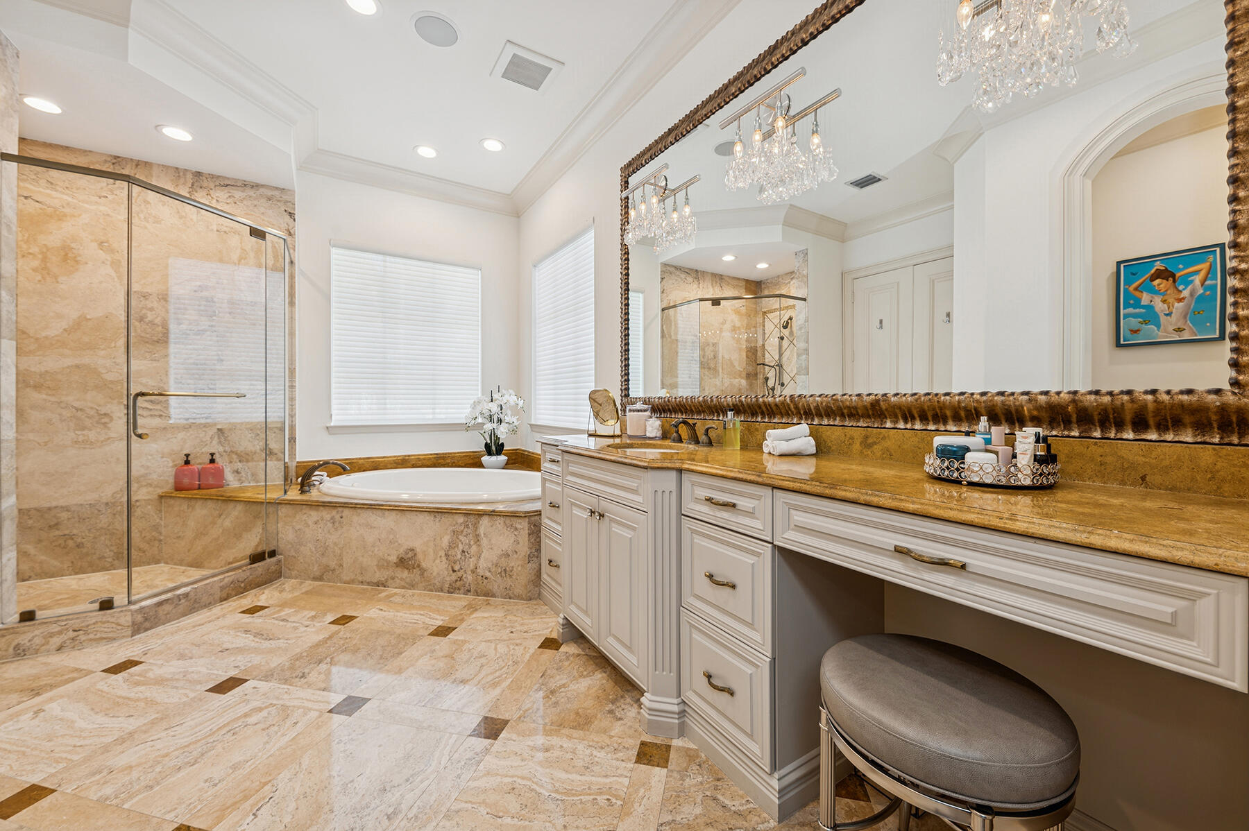 ROYAL PALM YACHT & COUNTRY CLUB - Residential