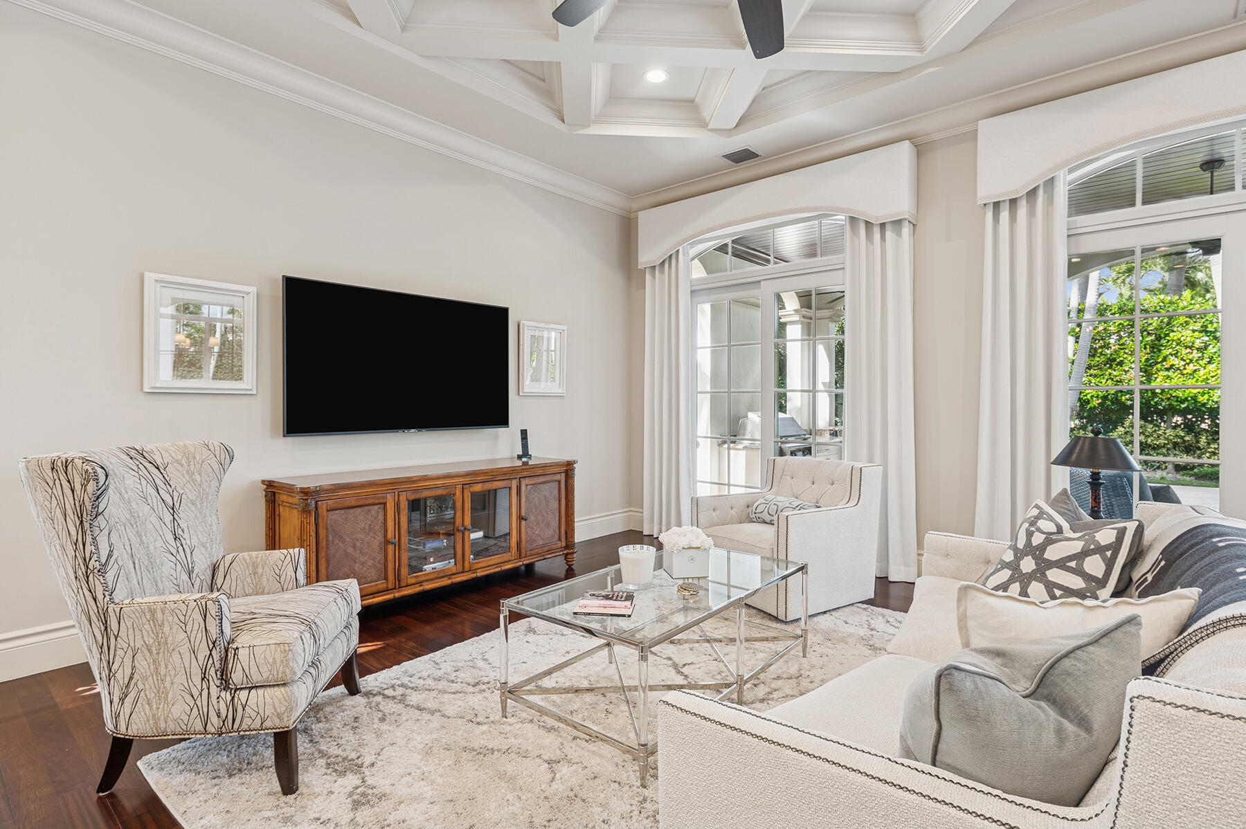 ROYAL PALM YACHT & COUNTRY CLUB - Residential