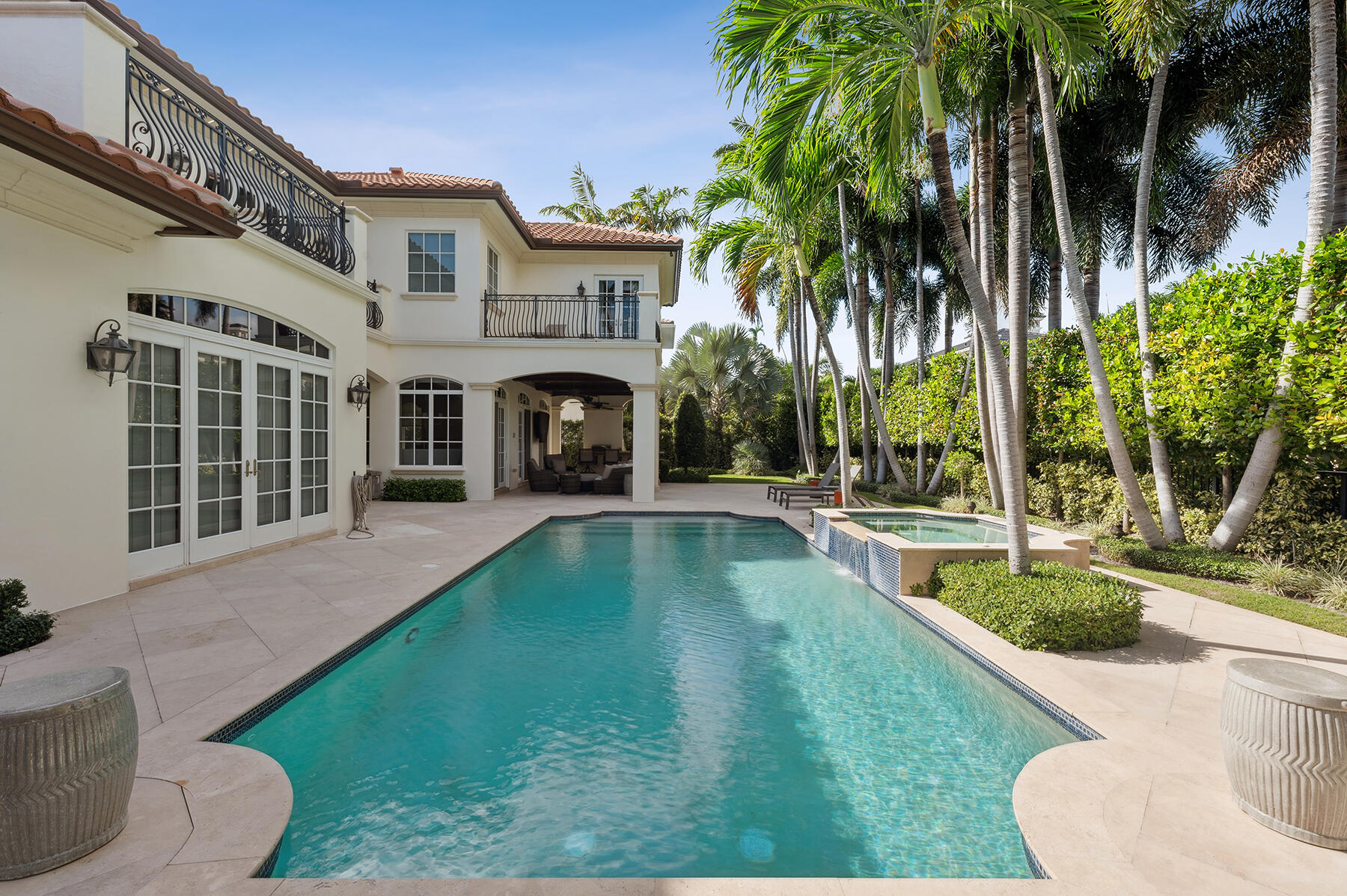 ROYAL PALM YACHT & COUNTRY CLUB - Residential