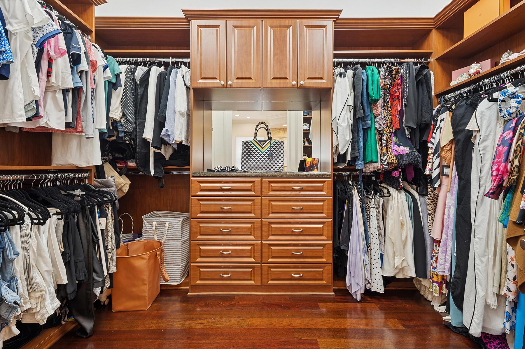 ROYAL PALM YACHT & COUNTR - Residential