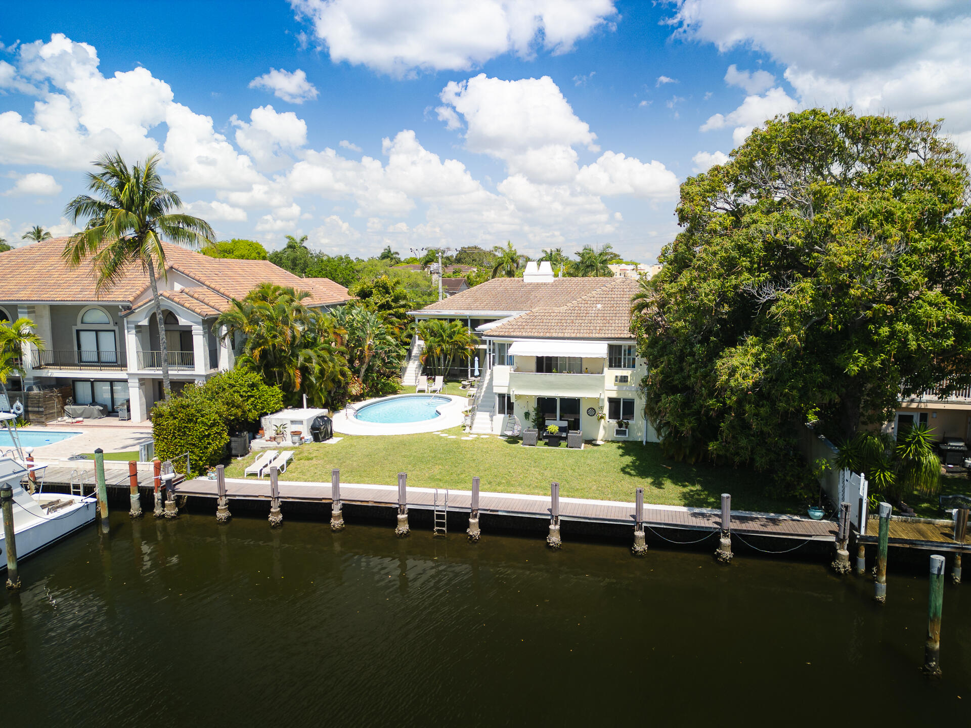 HAMPTON EAST CONDO - Residential