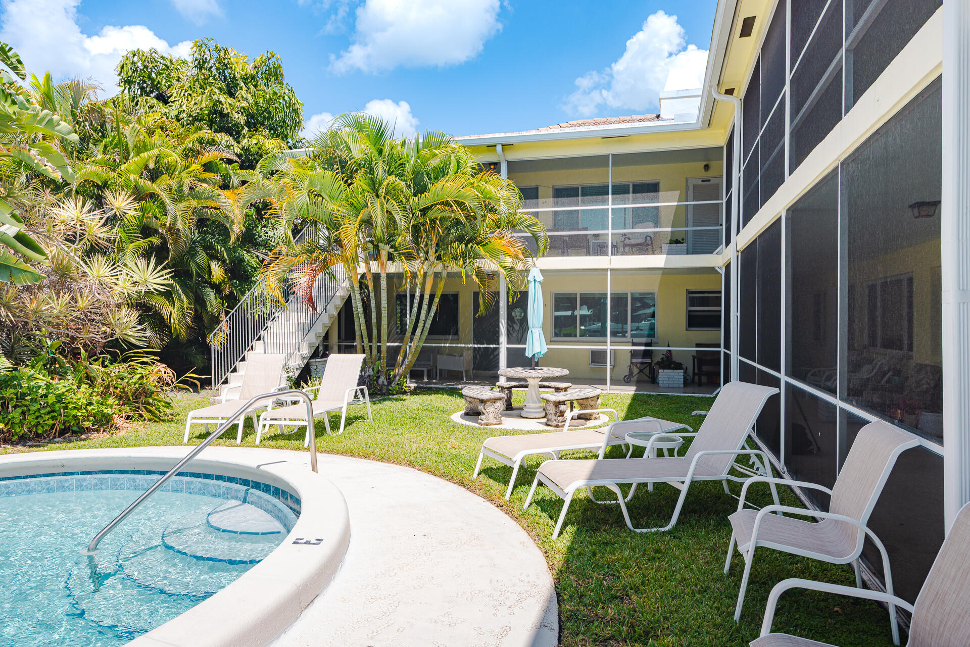 HAMPTON EAST CONDO - Residential