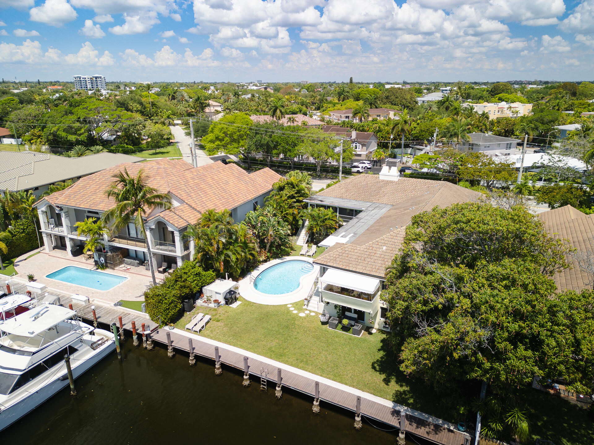 HAMPTON EAST CONDO - Residential