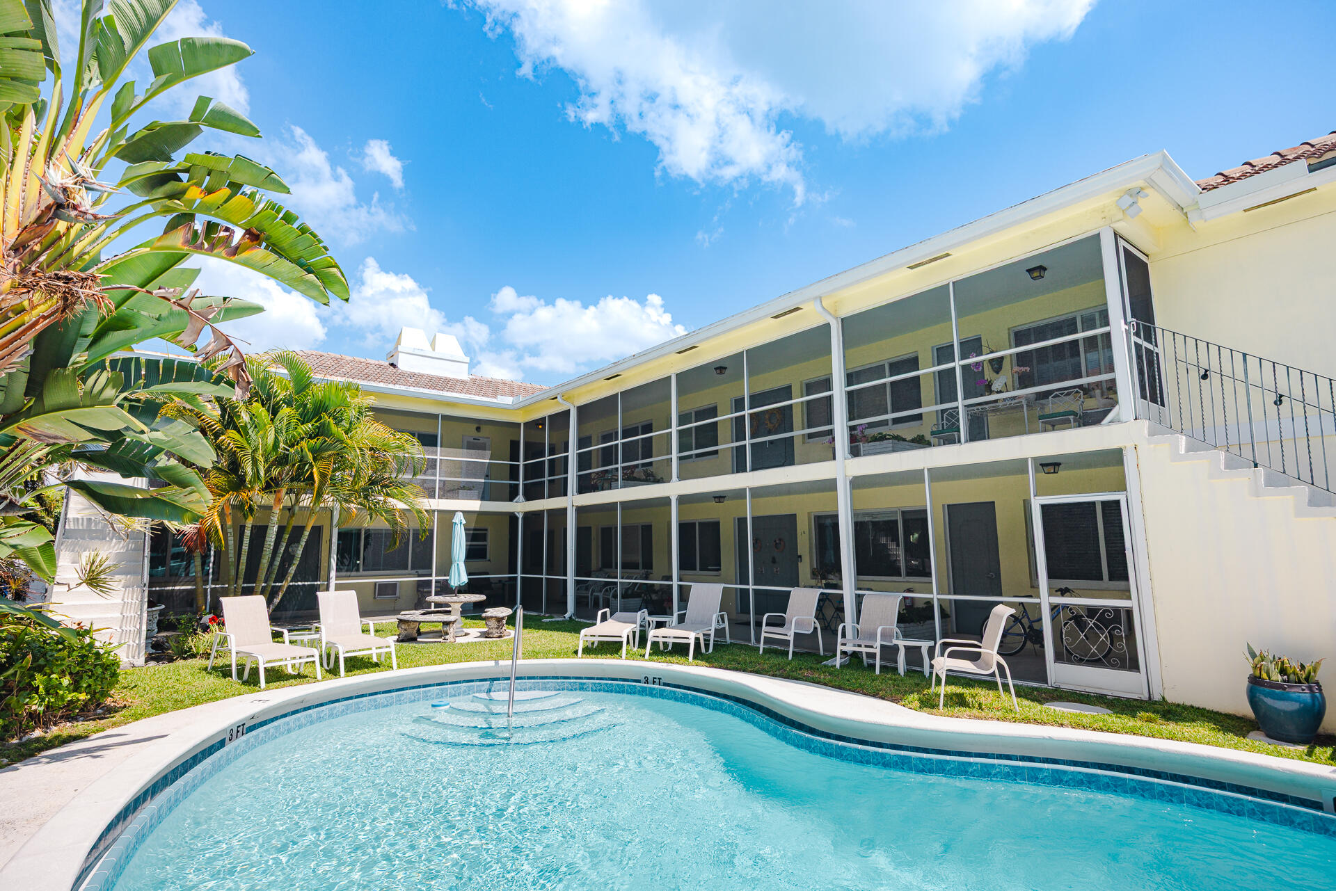 HAMPTON EAST CONDO - Residential