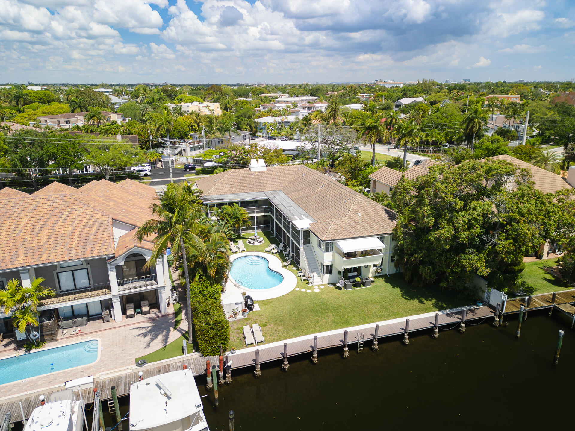 HAMPTON EAST CONDO - Residential