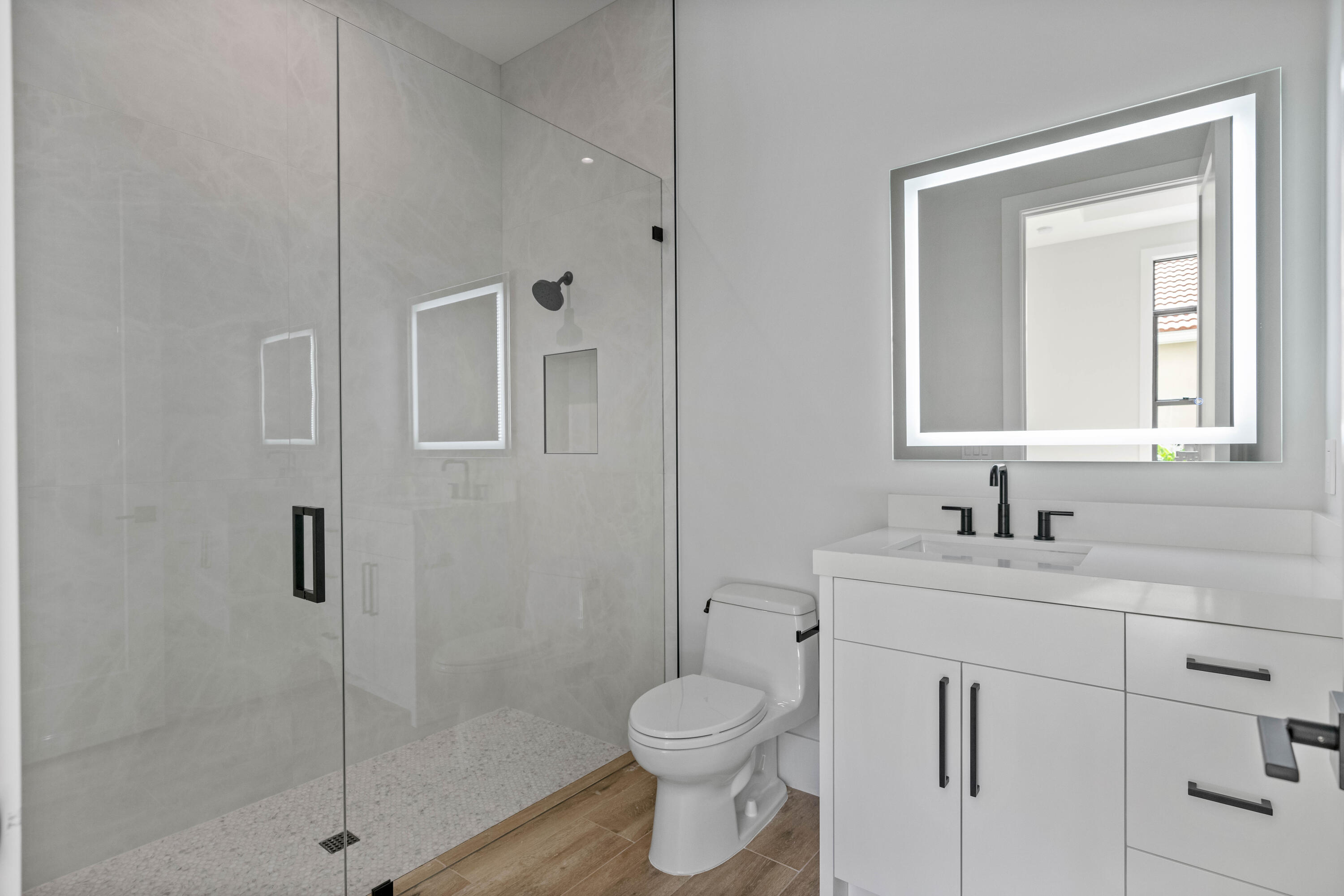 NORTH PALM BEACH VILLAGE OF 6 - Residential