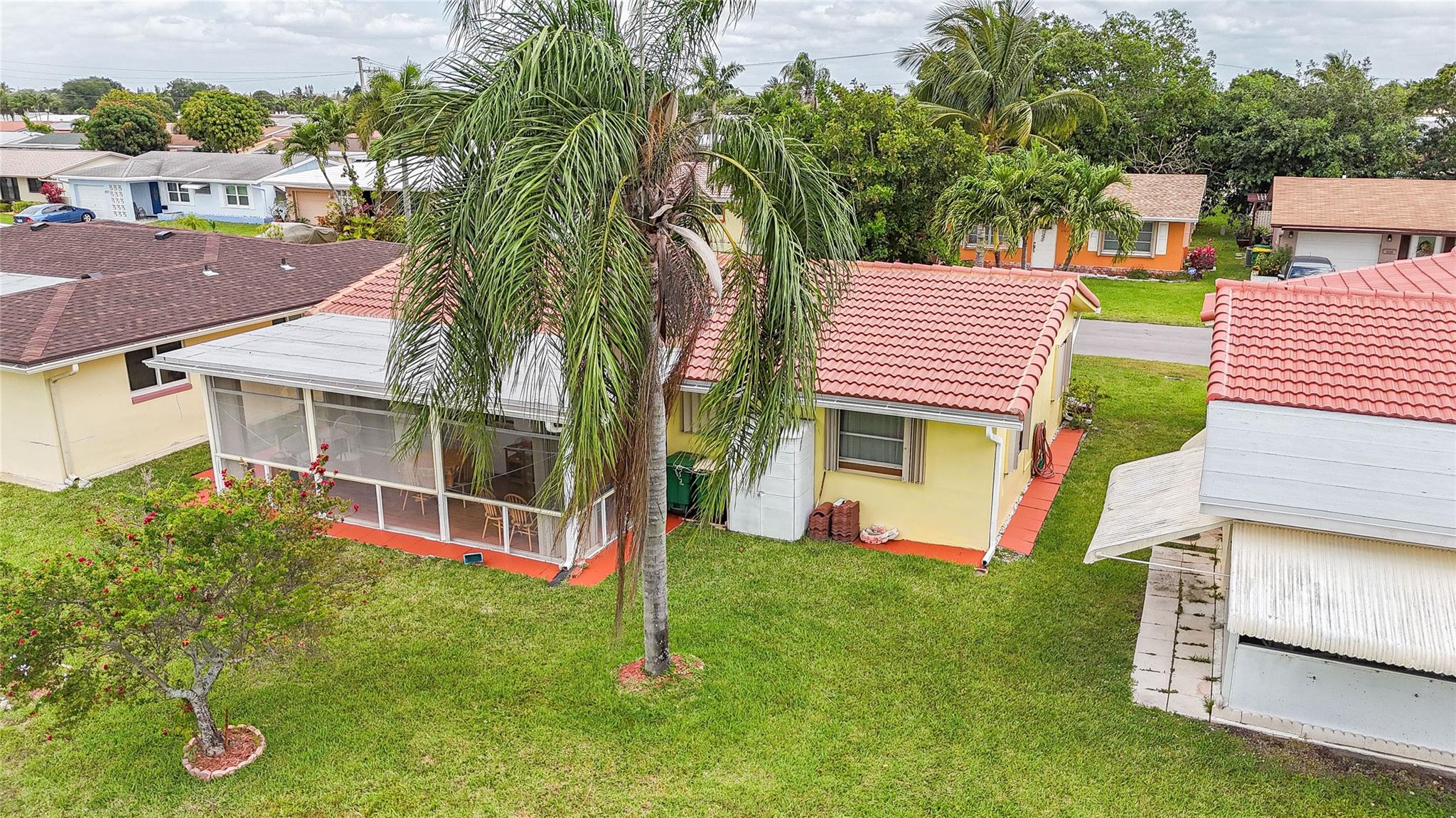 MAINLANDS OF TAMARAC LAKES - Residential