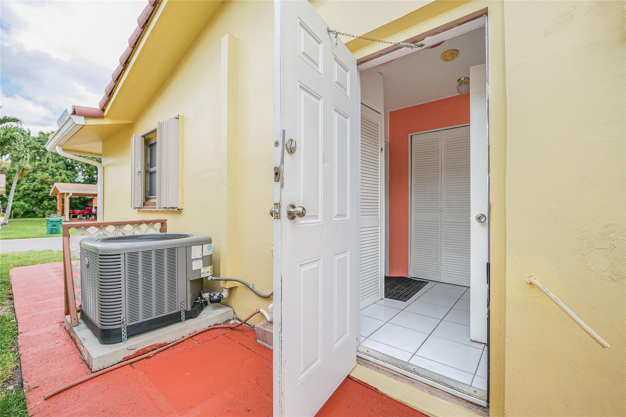 MAINLANDS OF TAMARAC LAKES - Residential