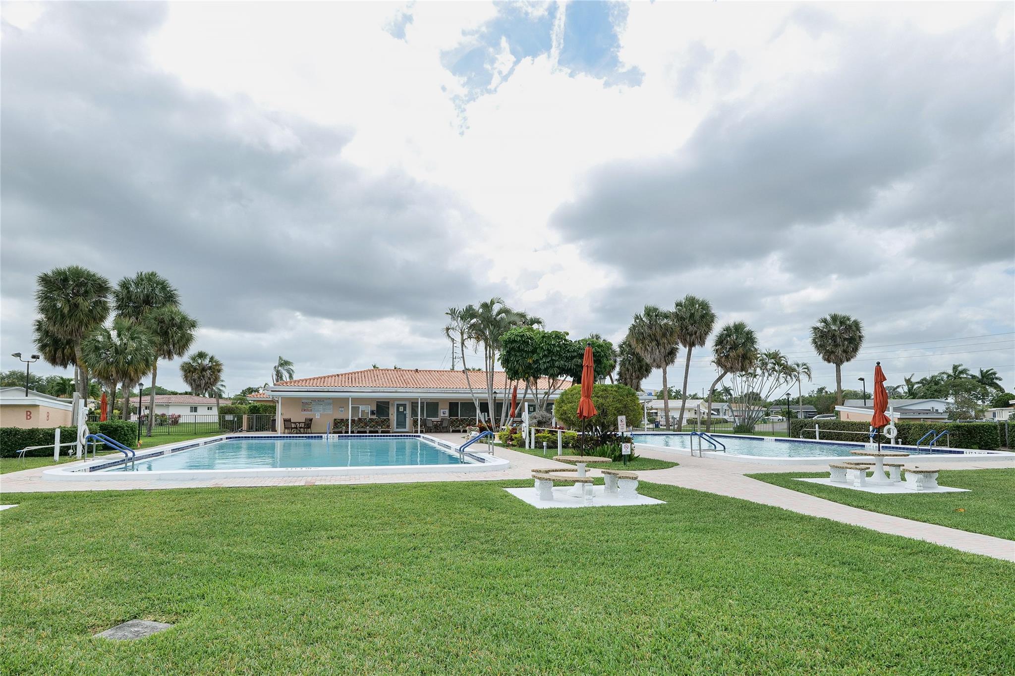 MAINLANDS OF TAMARAC LAKES - Residential