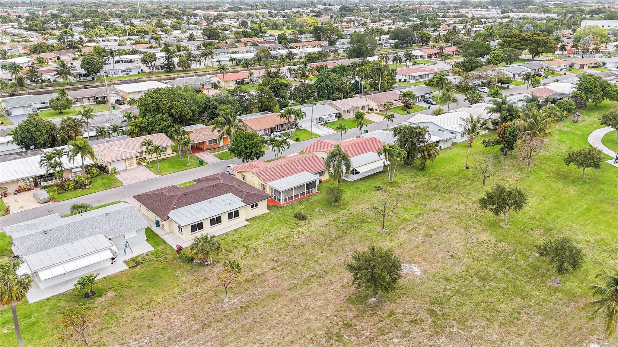 MAINLANDS OF TAMARAC LAKES - Residential