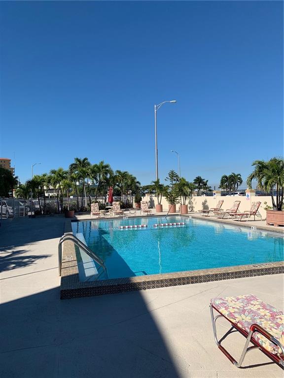 Bay White House Condo 01 - Residential Lease