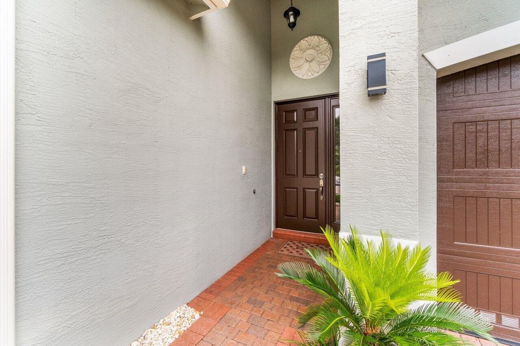 Photo of 7891 Blue Tanzanite Way, Delray Beach, FL 33446 (MLS # R11130019)