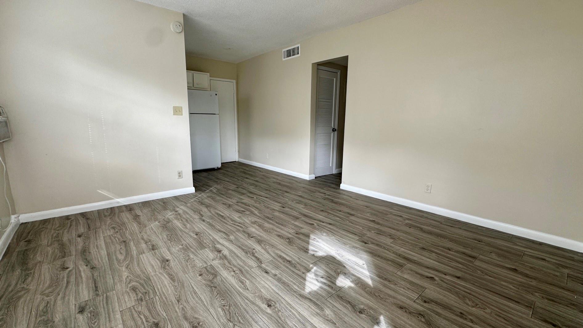 Everglade Land Sales Co F - Residential Lease