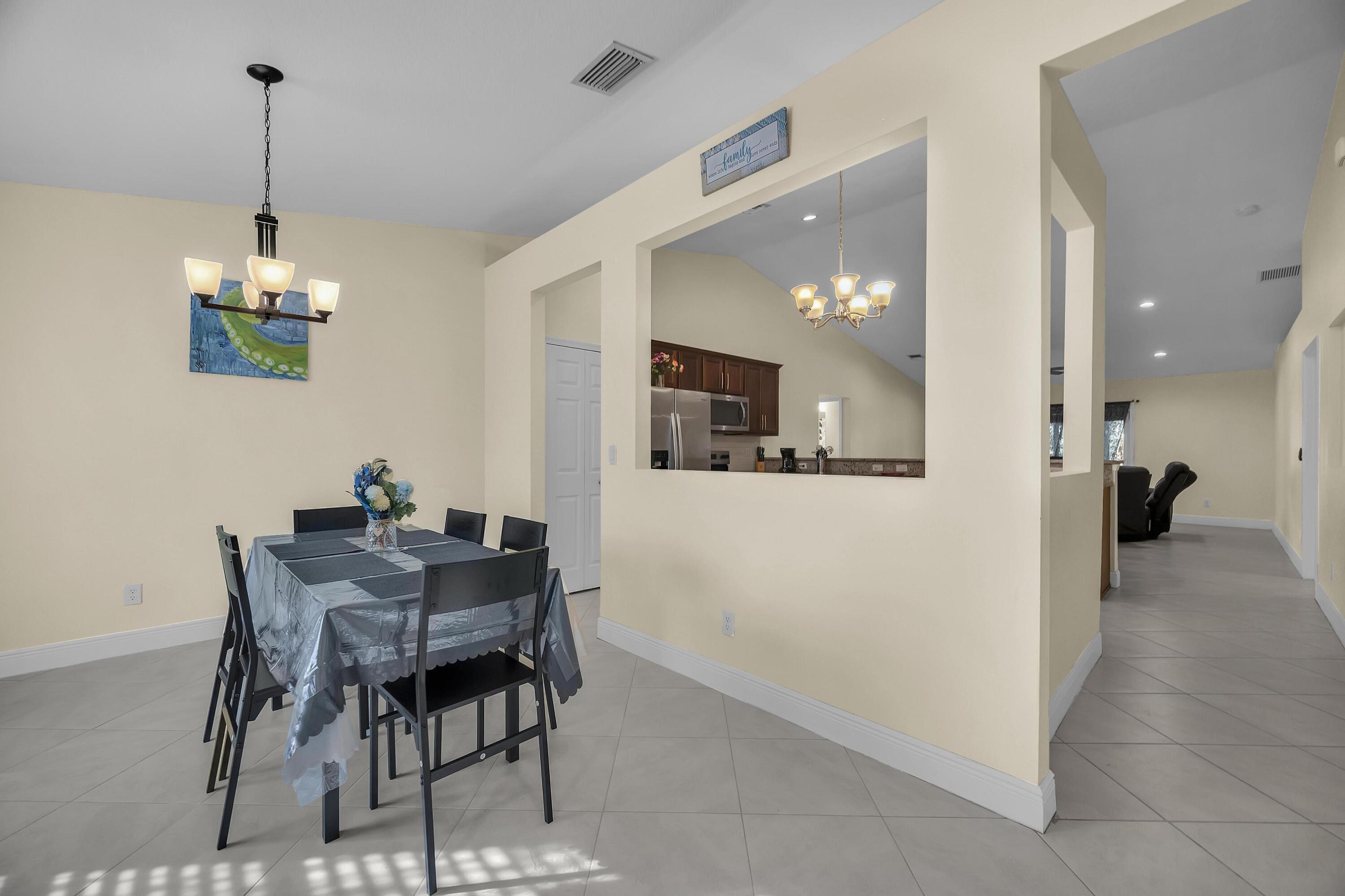 PORT ST LUCIE SECTION 15 - Residential Lease