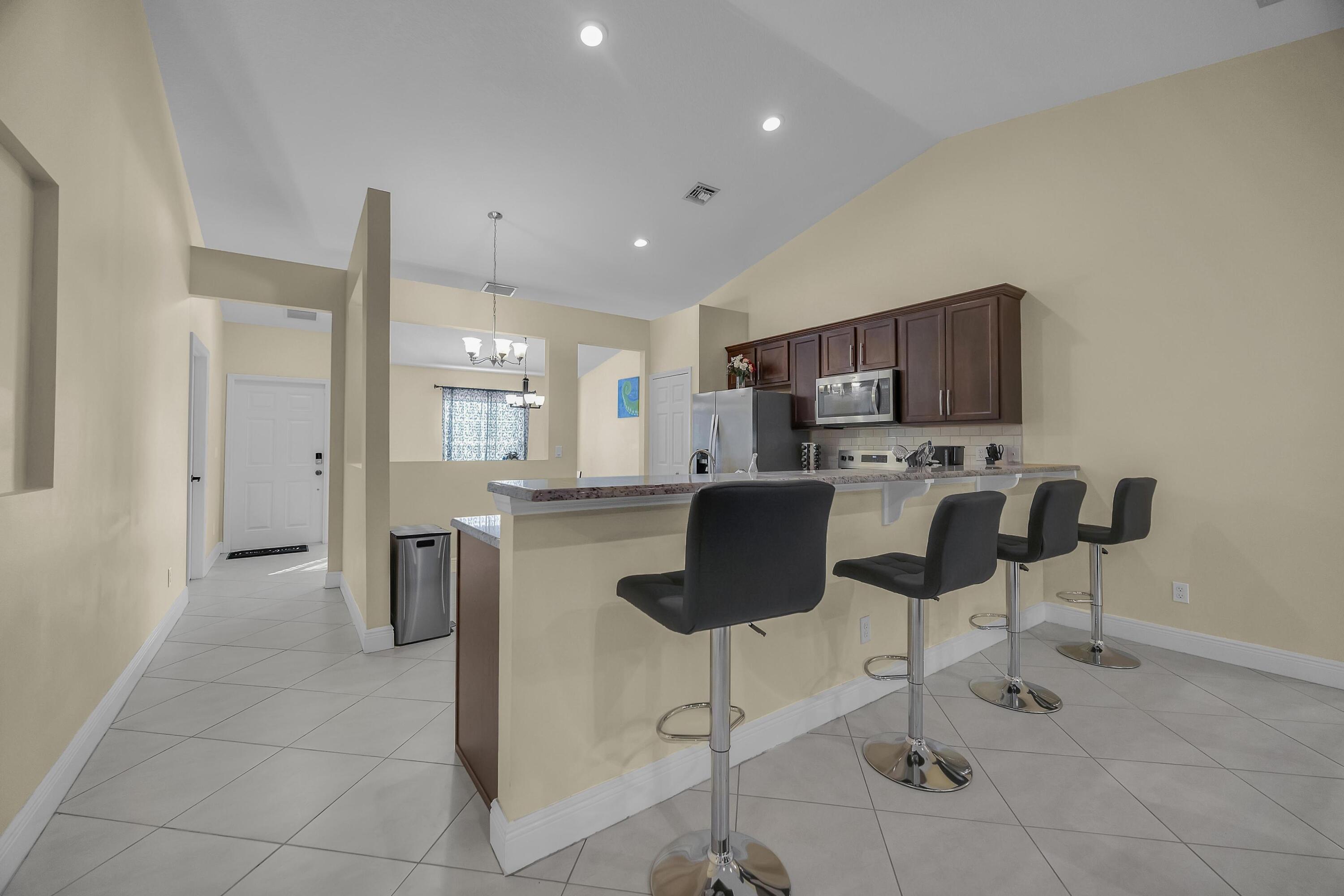 PORT ST LUCIE SECTION 15 - Residential Lease