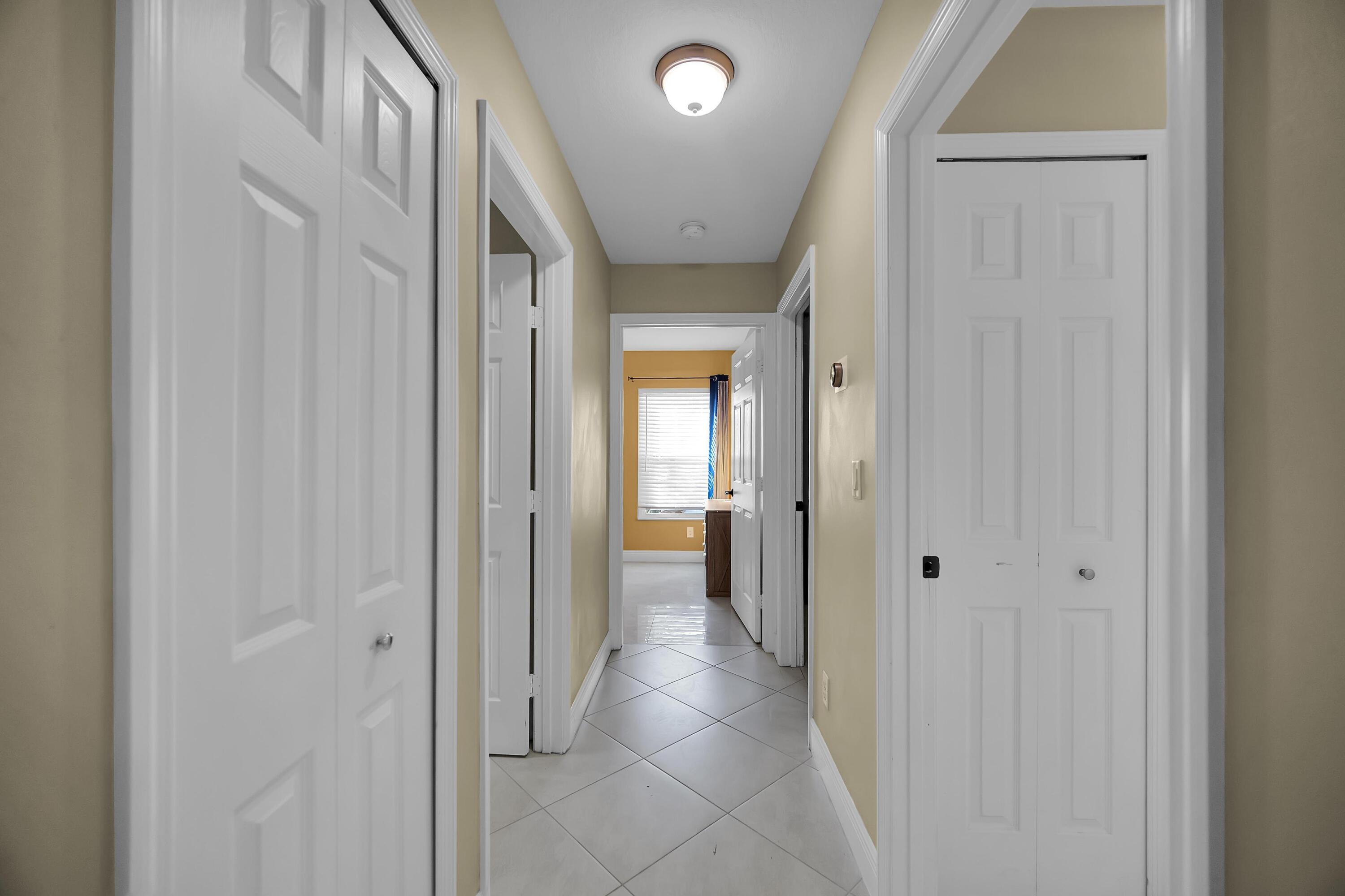 PORT ST LUCIE SECTION 15 - Residential Lease