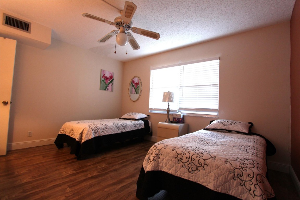 WYNMOOR VILLAGE - Residential