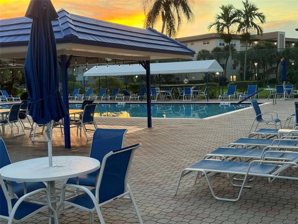 WYNMOOR VILLAGE - Residential