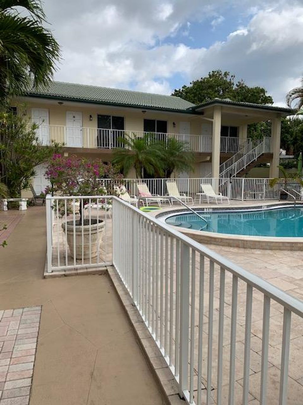 Photo of 1907 NE 2nd Street #11, Deerfield Beach, FL 33441 (MLS # R11017413)