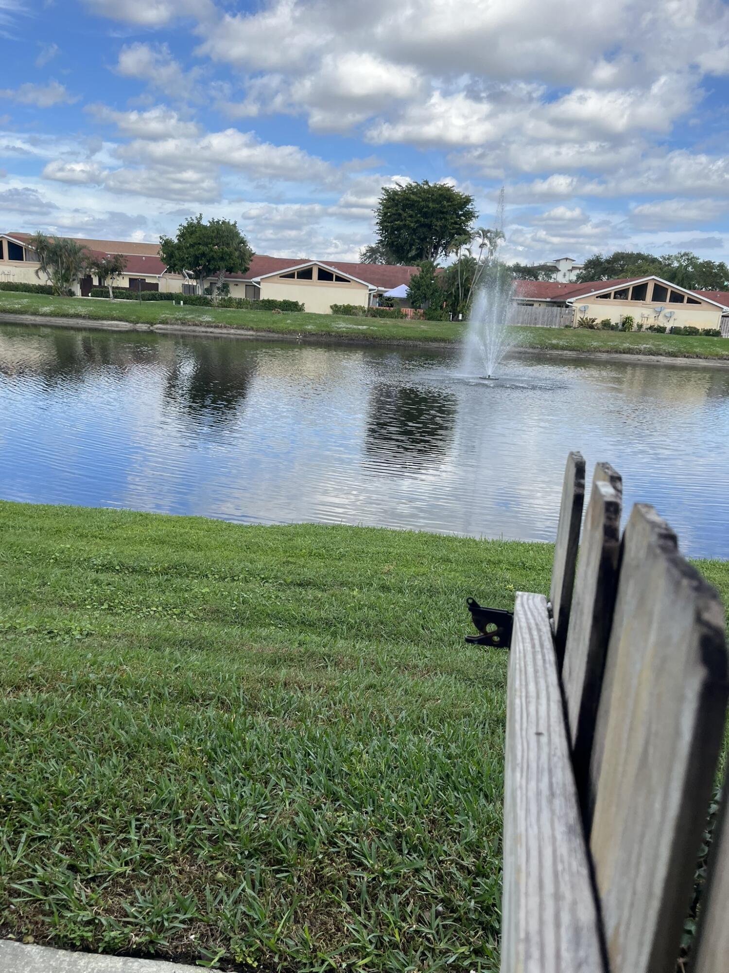 4423 Woodstock Drive B