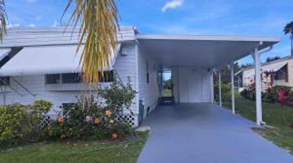 Photo of 25 Rio Verde Way, Port Saint Lucie, FL 34952 (MLS # R11009941)