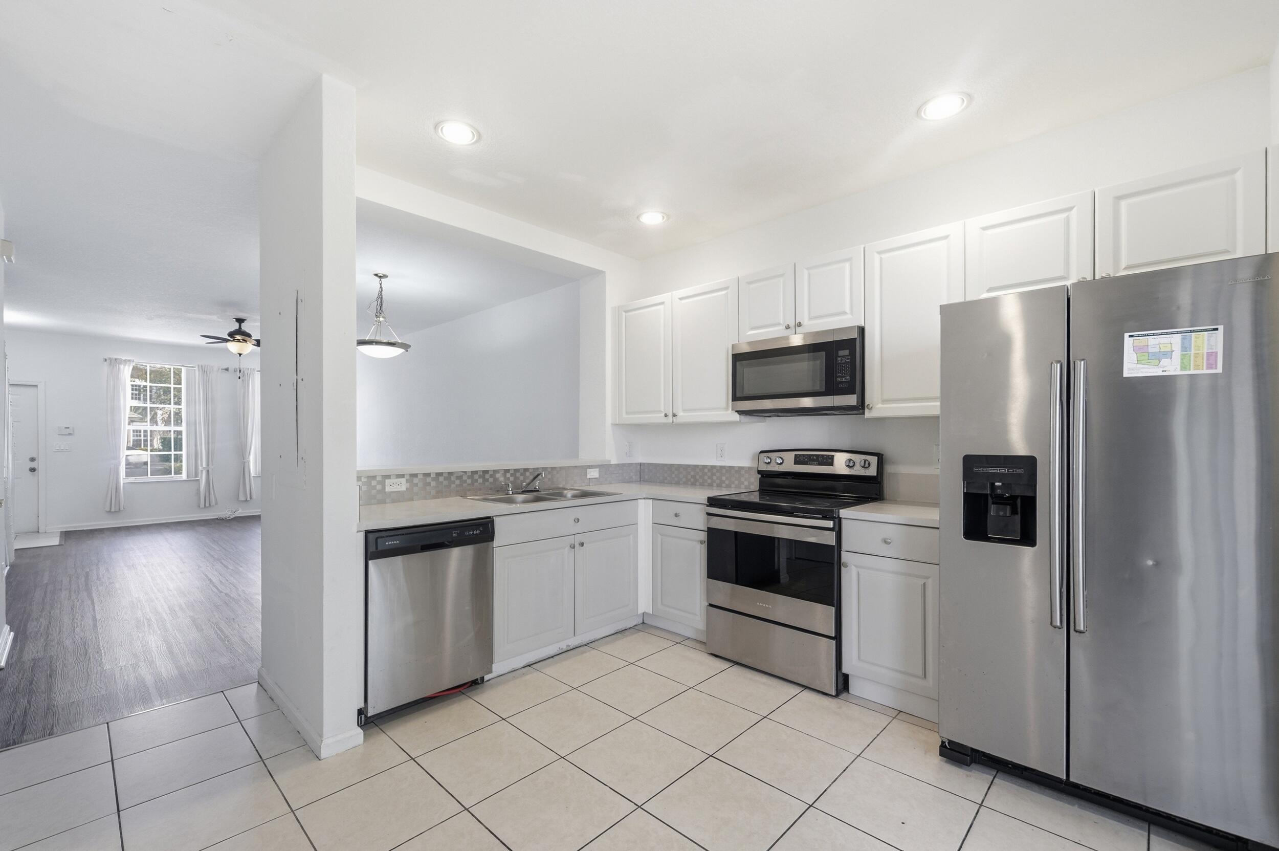 PARK PLACE AT PLANTATION - Residential