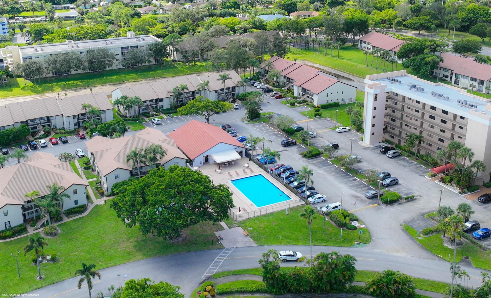 LUCERNE POINTE ONE,TWO,TH - Residential