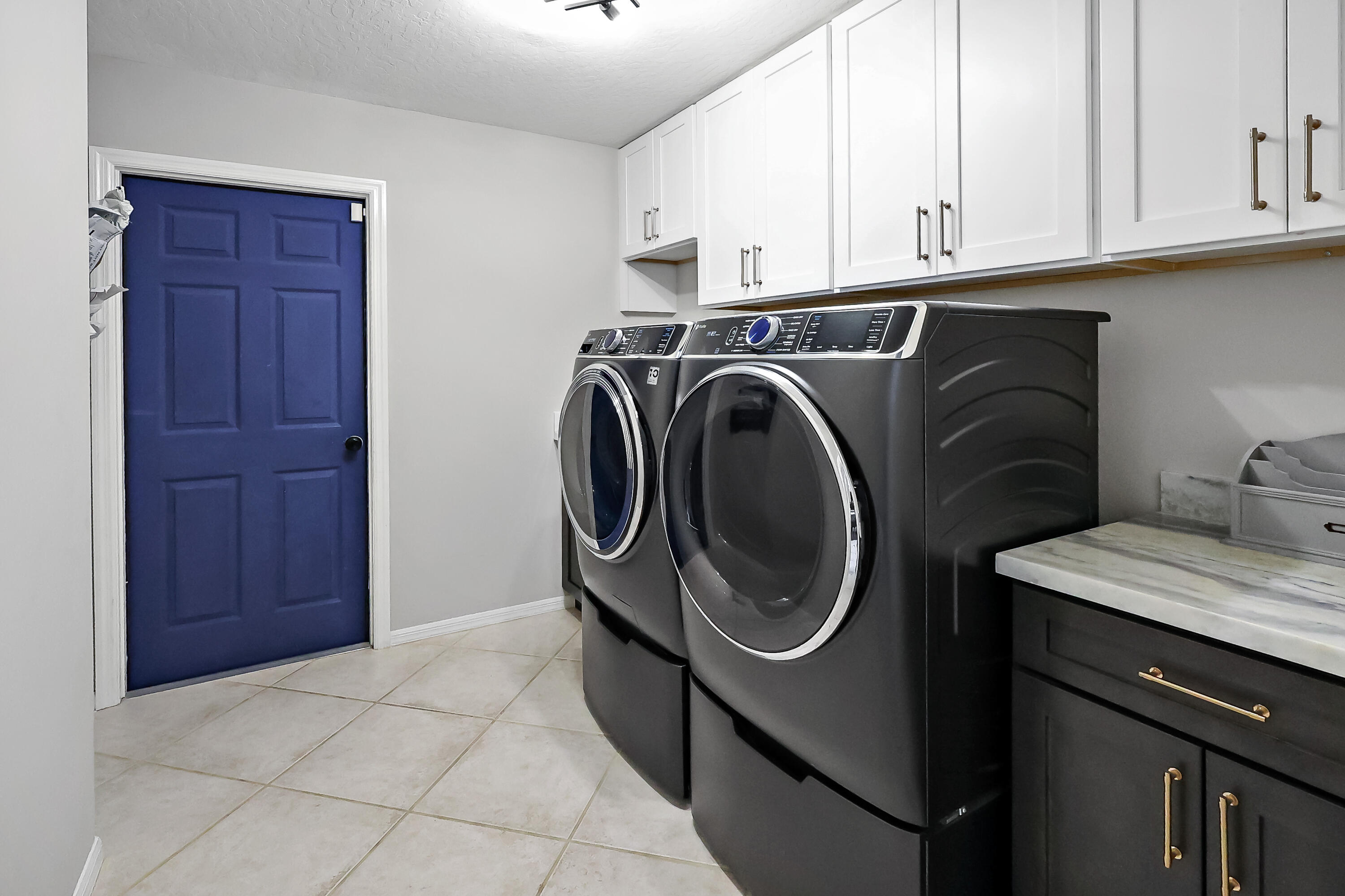 SEBASTIAN HIGHLANDS UNIT 10 - Residential