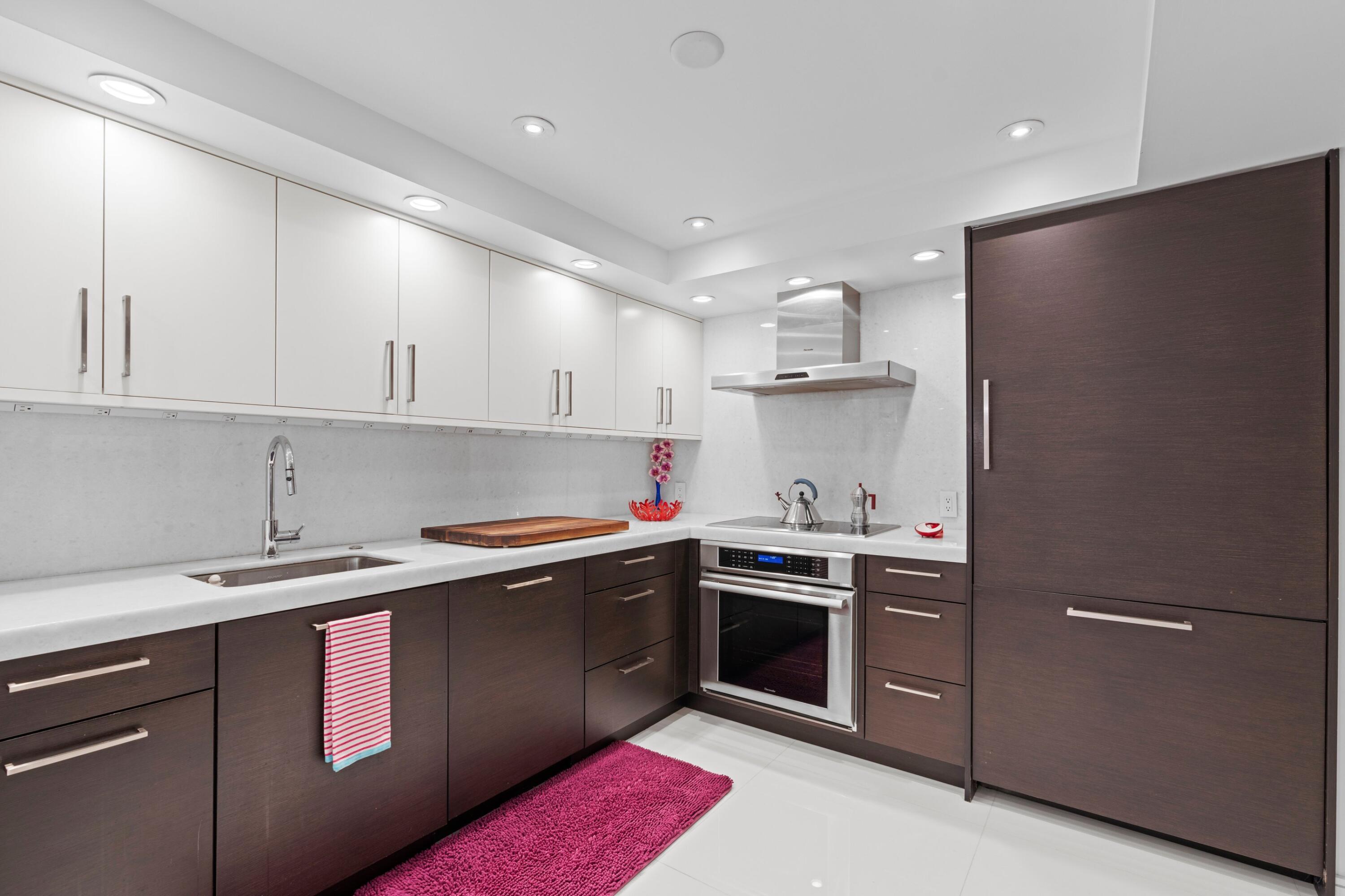 TWENTY SIX HUNDRED CONDO - Residential