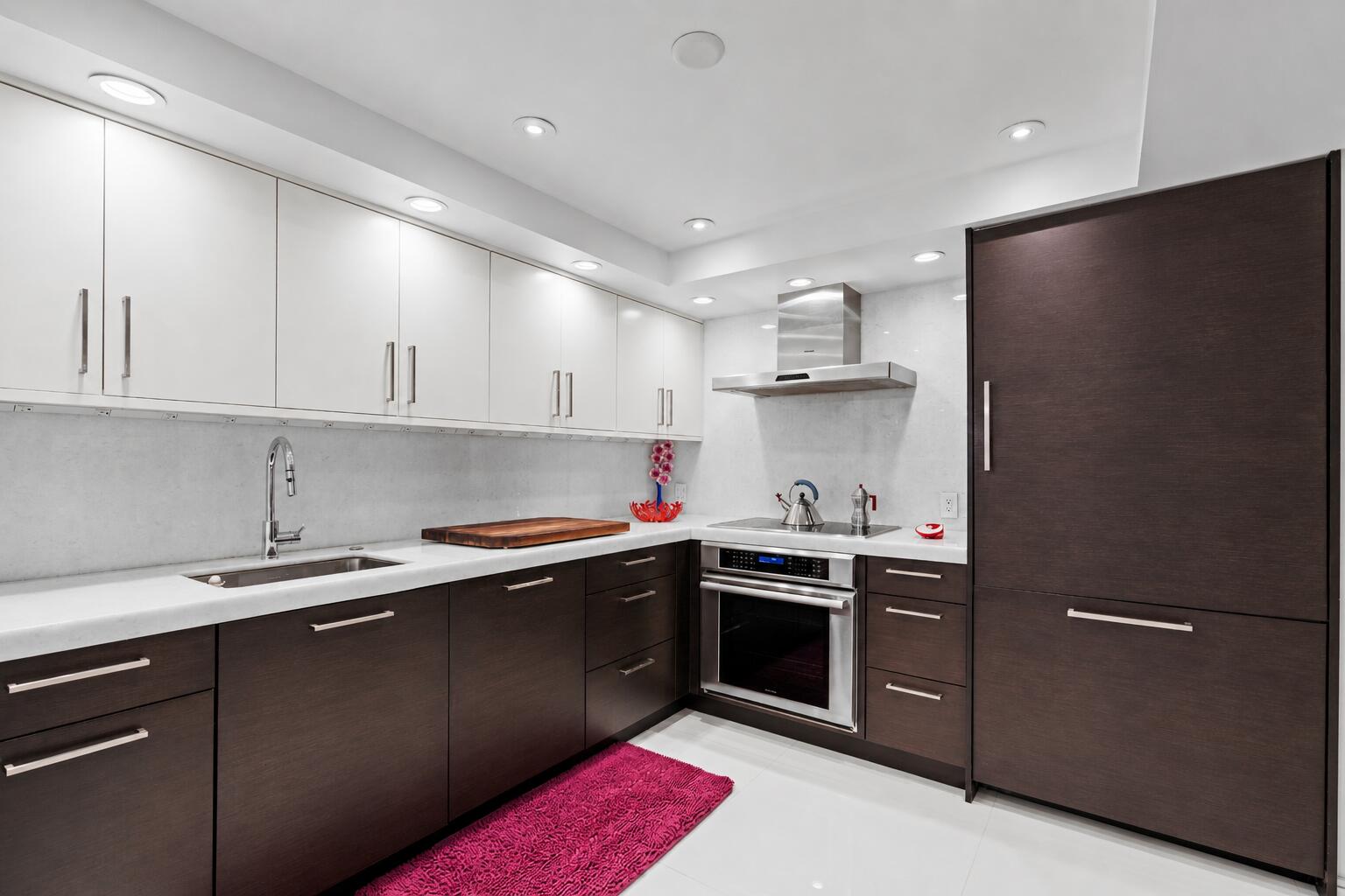 TWENTY SIX HUNDRED CONDO - Residential