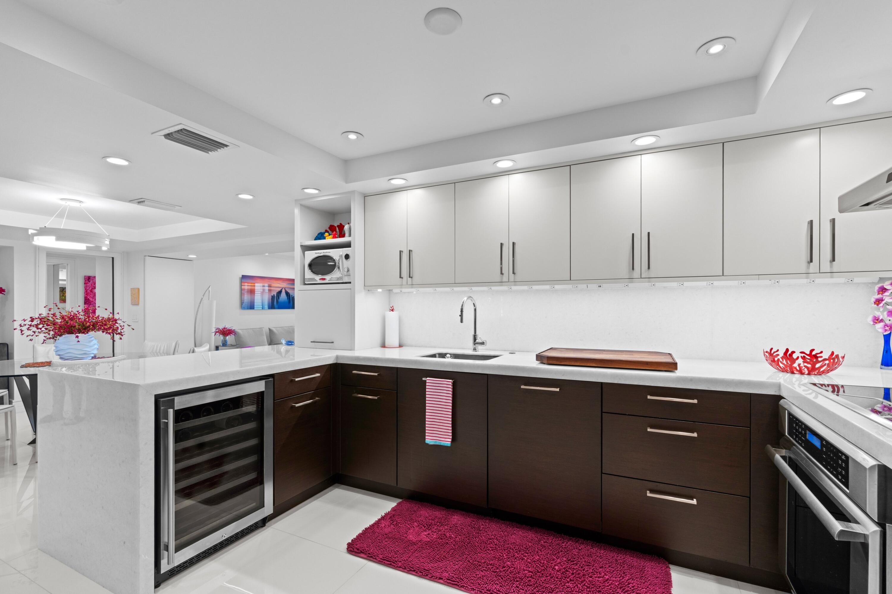 TWENTY SIX HUNDRED CONDO - Residential