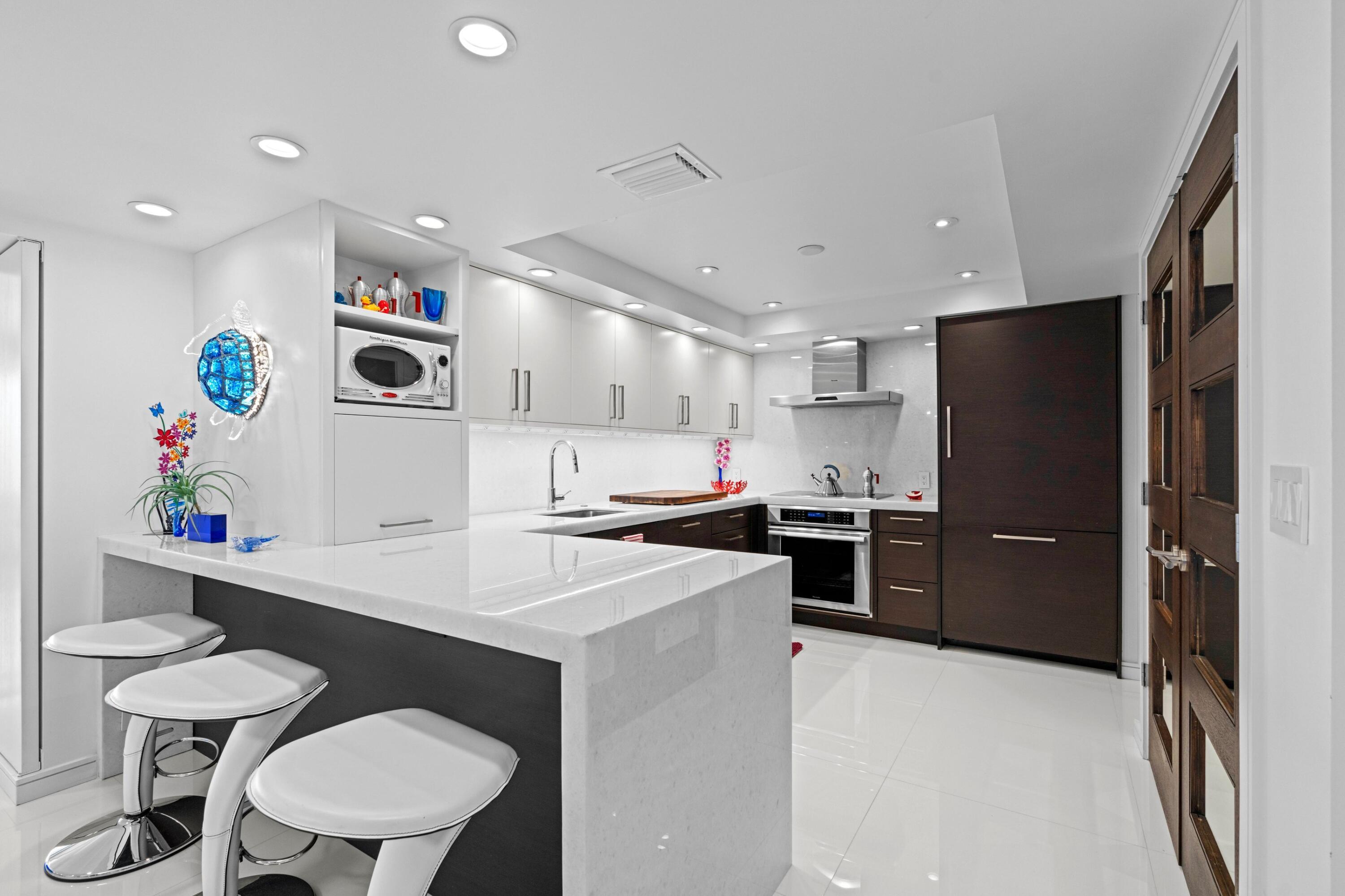 TWENTY SIX HUNDRED CONDO - Residential