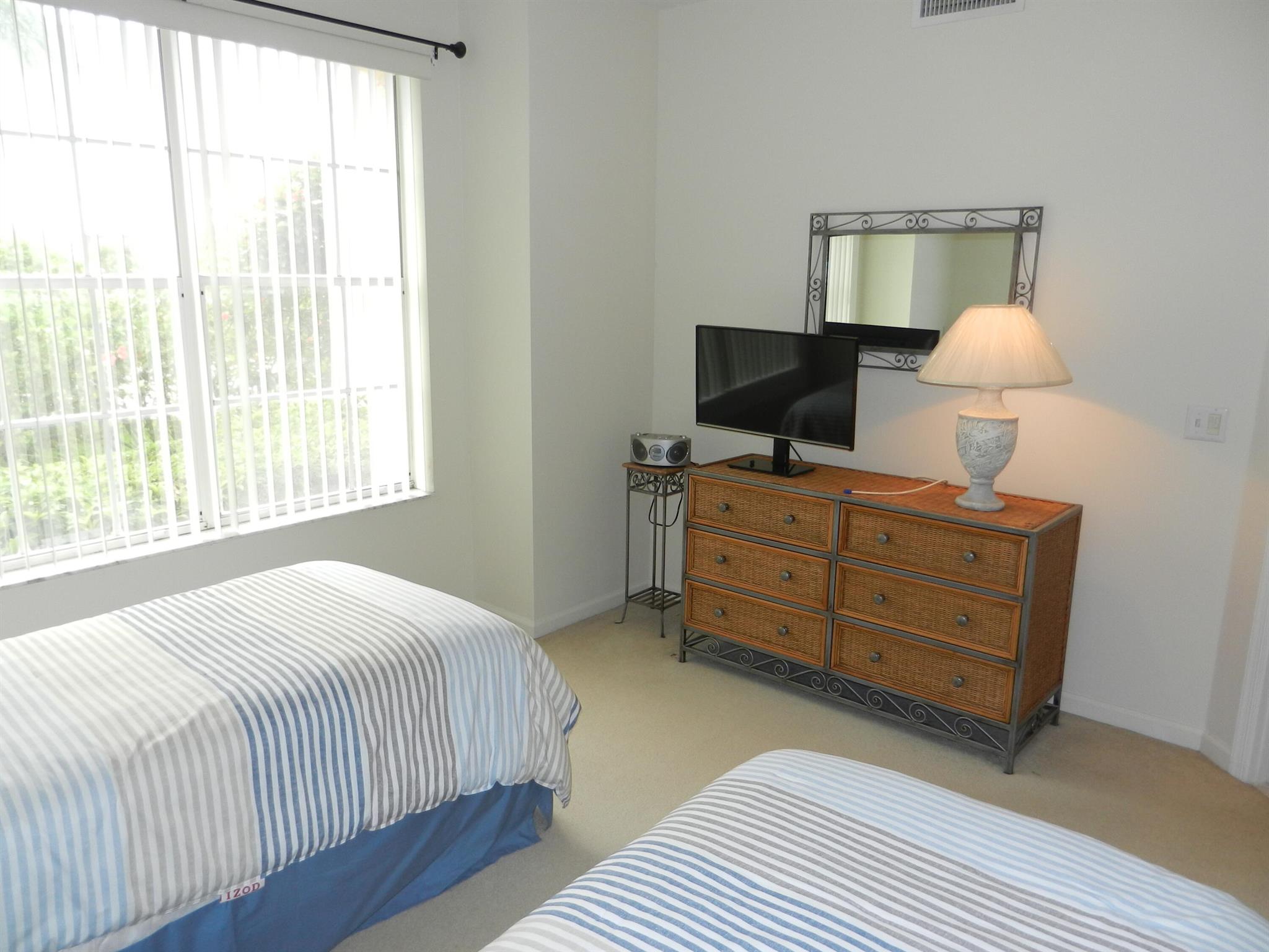 Jupiter, Florida 33458, United States, 2 Bedrooms Bedrooms, ,2 BathroomsBathrooms,Residential,Pending,209470