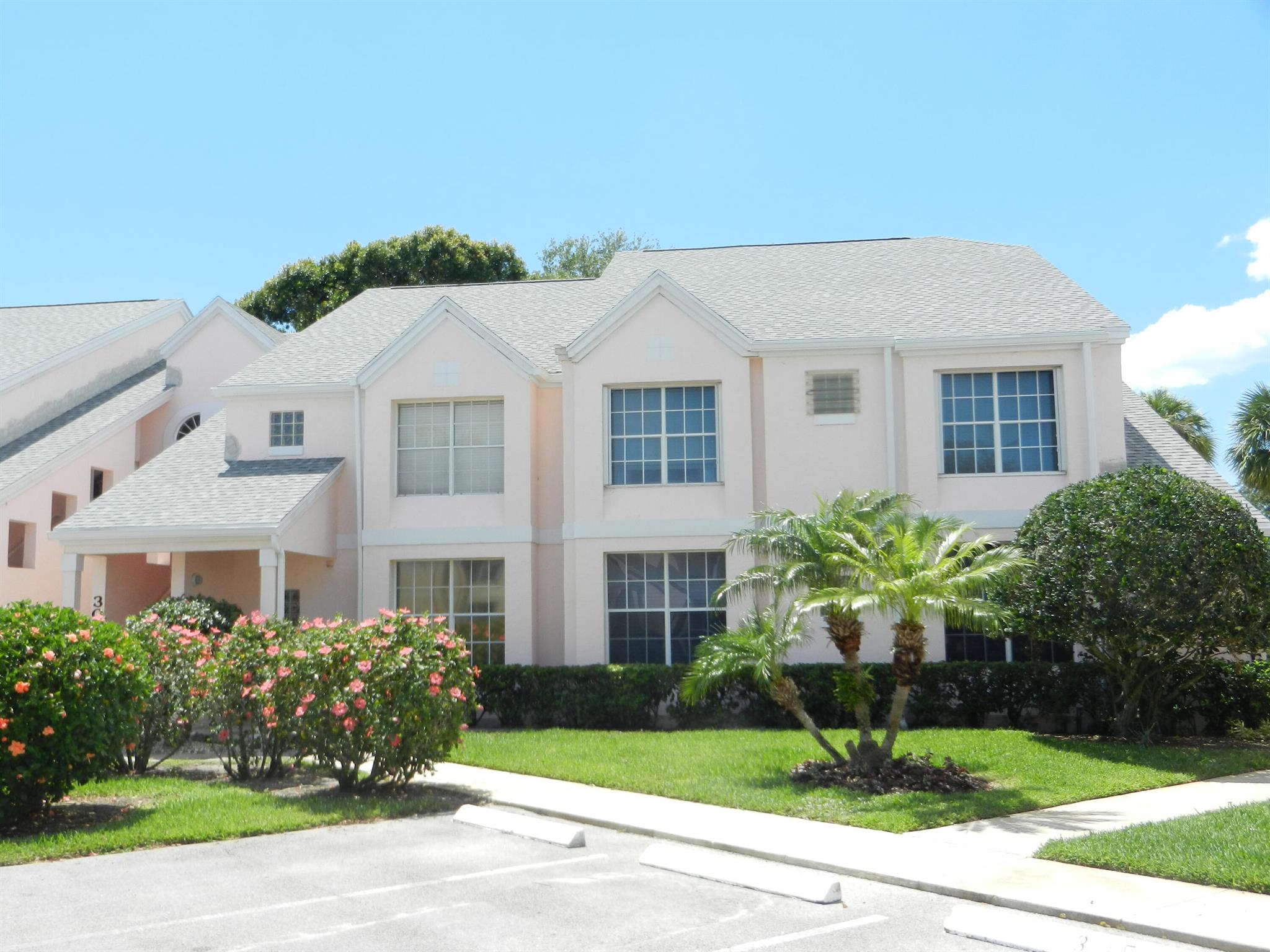 Jupiter, Florida 33458, United States, 2 Bedrooms Bedrooms, ,2 BathroomsBathrooms,Residential,Pending,209470