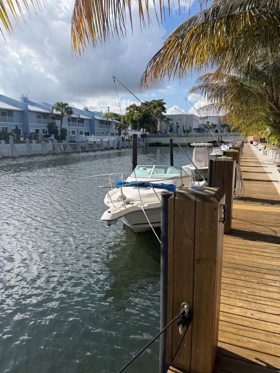 Lighthouse Point Plaza Co - Residential Lease