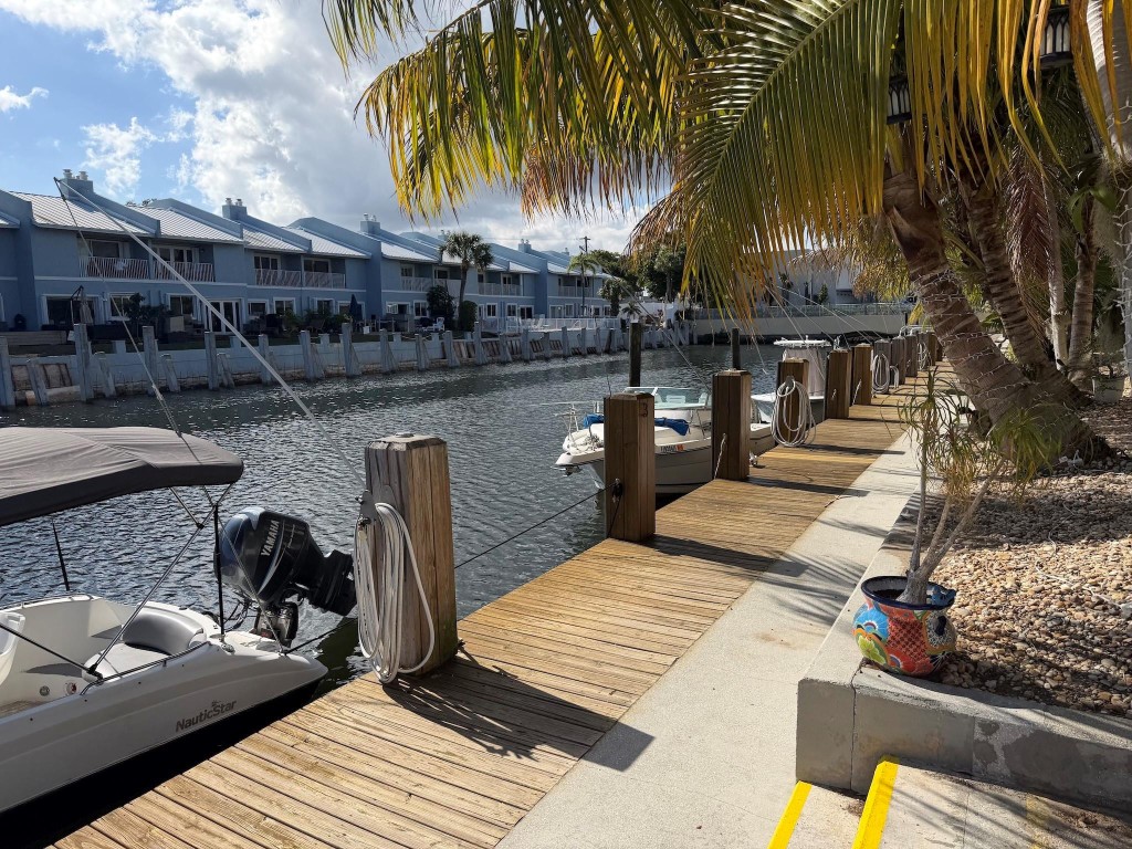 Lighthouse Point Plaza Co - Residential Lease