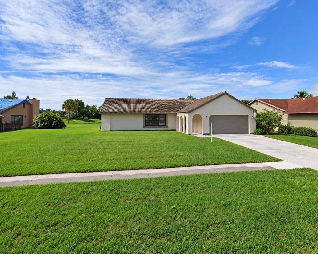 Photo of 1872 SE ENFIELD Avenue, Port Saint Lucie, FL 34952 (MLS # B26092833)