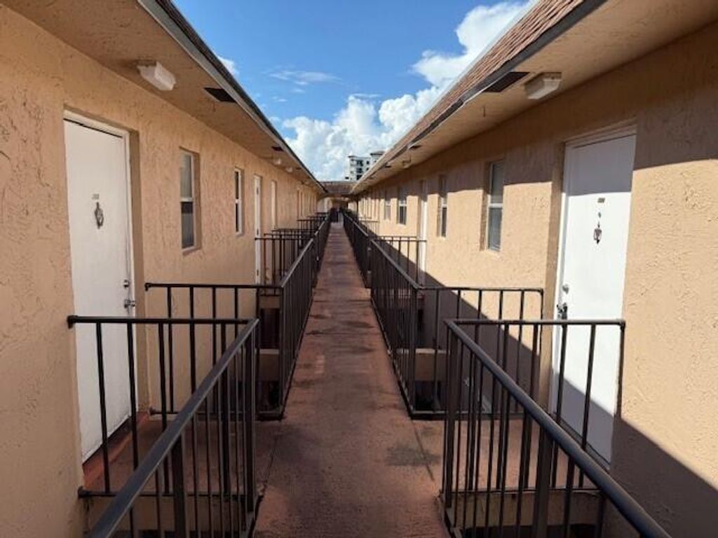 Photo of 550 SW 2nd Avenue #224, Boca Raton, FL 33432 (MLS # R11113196)