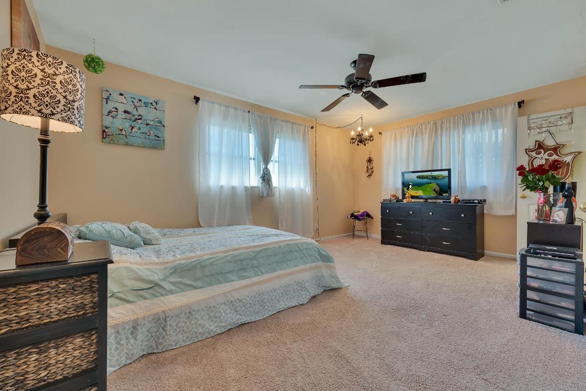 PALM BEACH NATL GOLF AND COUNTRY CLUB ESTATES 1 - Residential