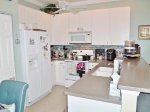 TEQUESTA CAY CONDO - Residential