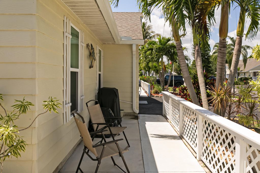 Photo of 2524 SE Tropical East Circle E, Port Saint Lucie, FL 34952 (MLS # R11082340)