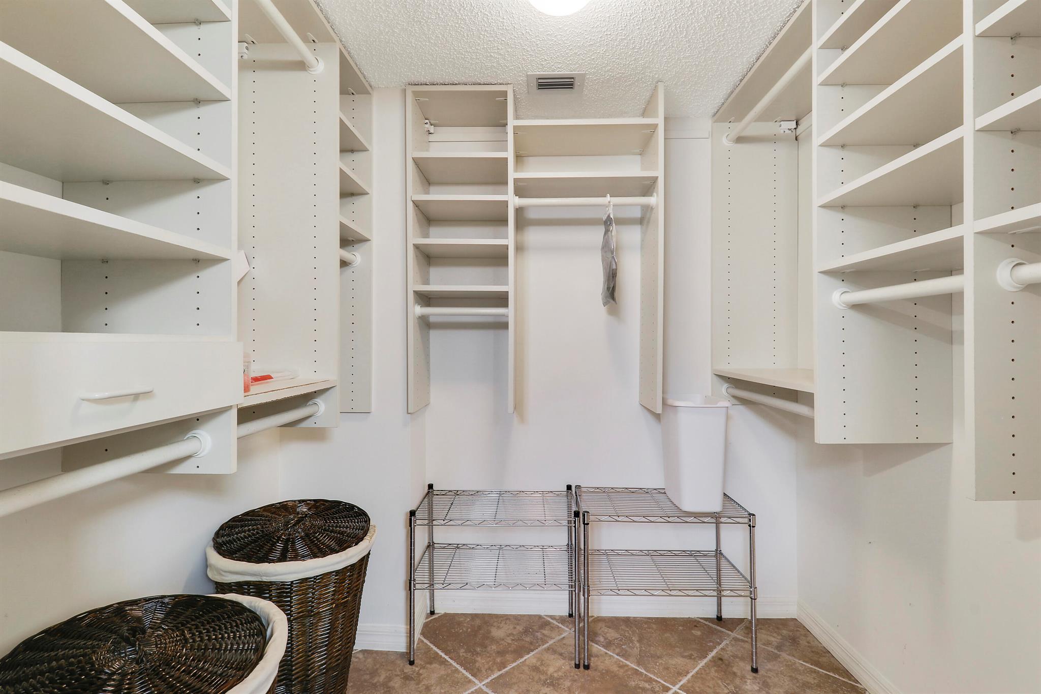 (The) Miramar II - Residential