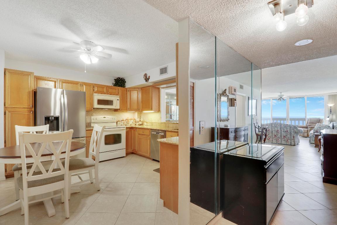 (The) Miramar II - Residential