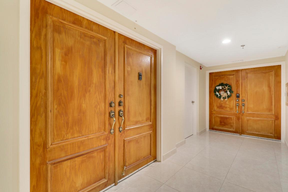 (The) Miramar II - Residential