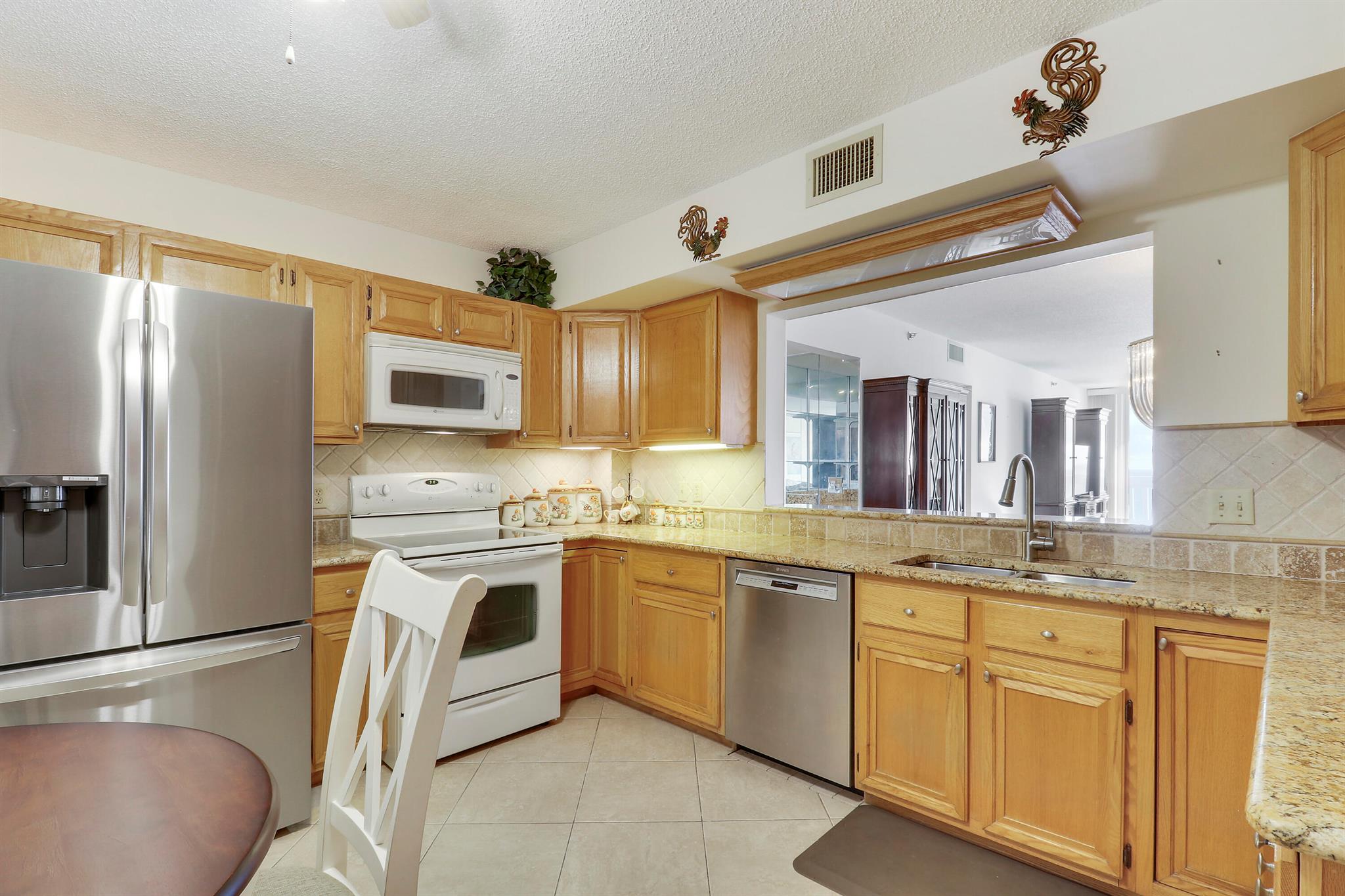 (The) Miramar II - Residential