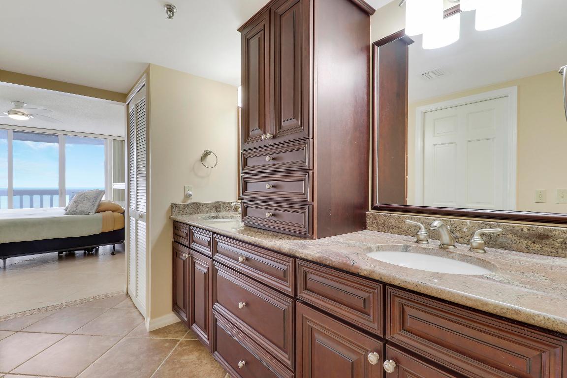 (The) Miramar II - Residential