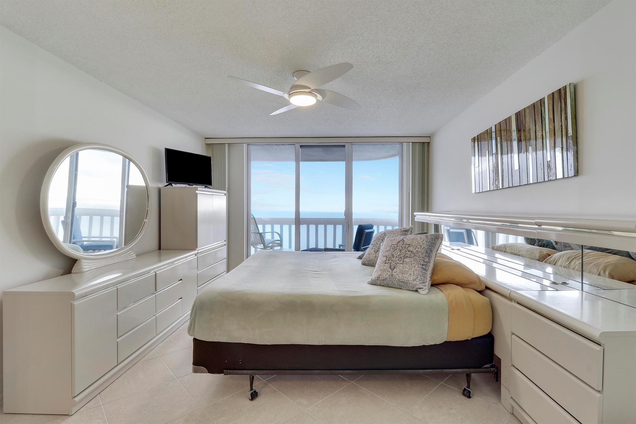 (The) Miramar II - Residential