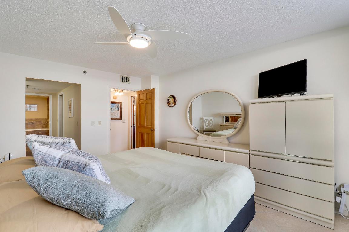 (The) Miramar II - Residential